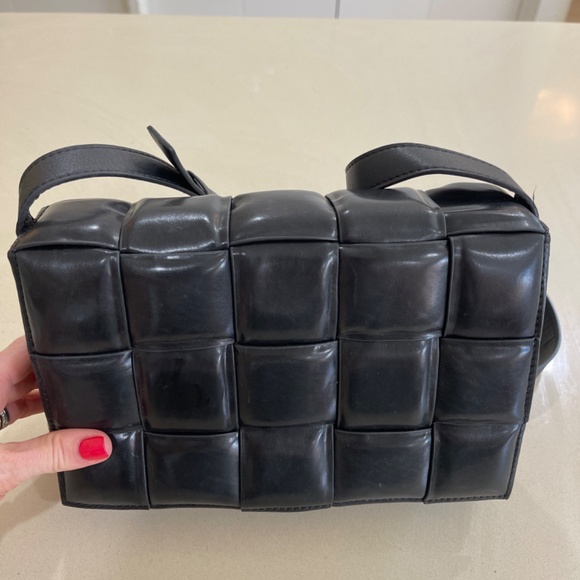 Faux leather quilted purse - Picture 2 of 4